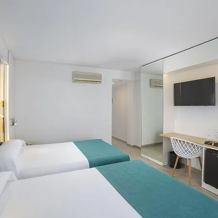 Ξενοδοχείο Grand Fuentes 4*